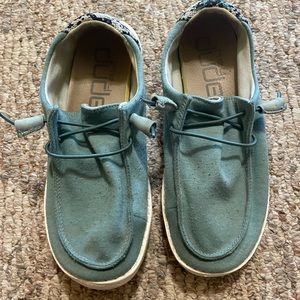 Hey Dude Shoes